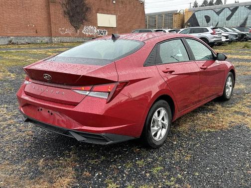 2023 Hyundai ELANTRA SE