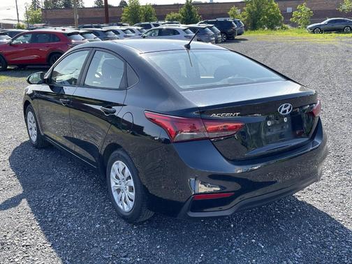 2019 Hyundai Accent SE