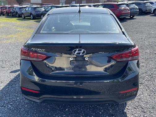 2019 Hyundai Accent SE