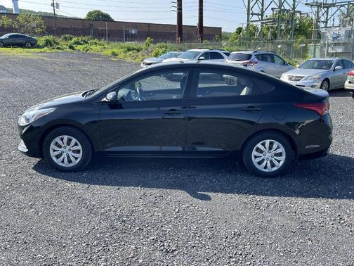 2019 Hyundai Accent SE