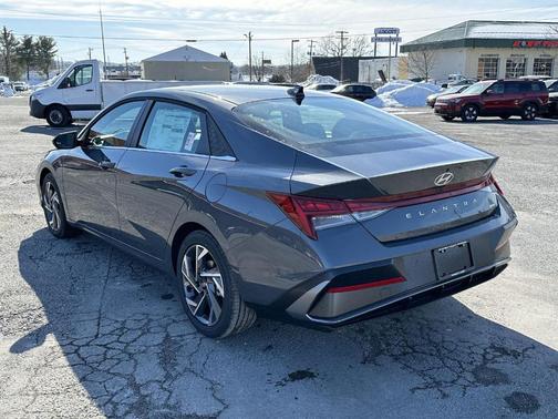 2026 Hyundai ELANTRA HEV Limited