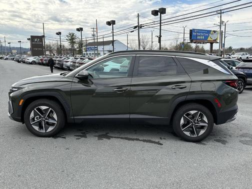 2025 Hyundai TUCSON SEL