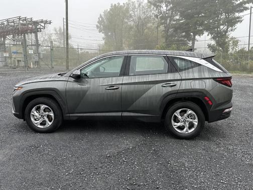 2023 Hyundai TUCSON SE