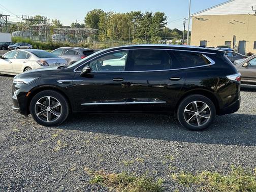 2022 Buick Enclave Essence