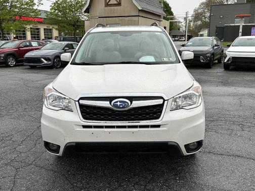 Crystal White Pearl 2016 Subaru Forester 2.5i Limited