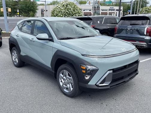 2025 Hyundai KONA SE