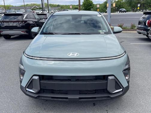 2025 Hyundai KONA SE
