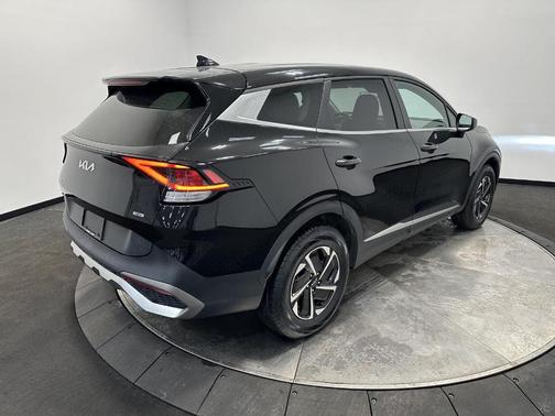 2023 Kia Sportage Hybrid LX