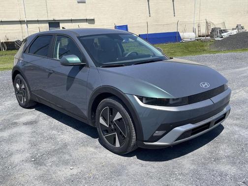 2025 Hyundai IONIQ 5 SE