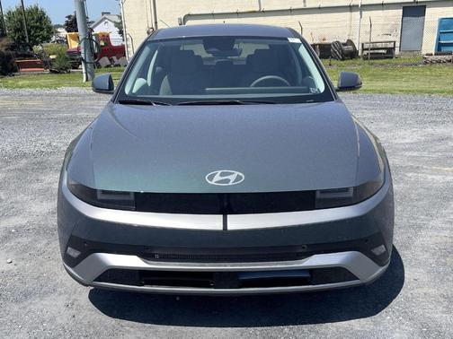 2025 Hyundai IONIQ 5 SE
