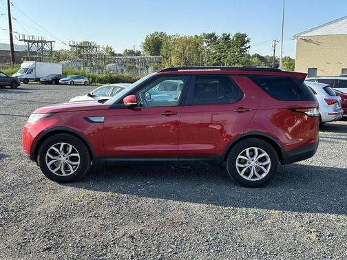 2017 Land Rover Discovery SE