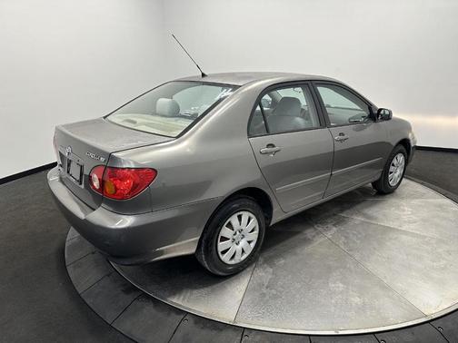 2004 Toyota Corolla LE