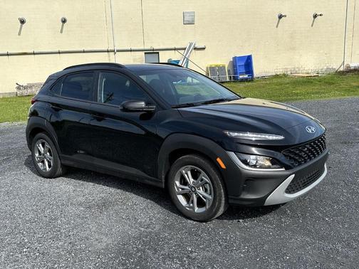 Abyss Black Pearl 2023 Hyundai KONA SEL