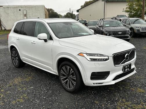 2021 Volvo XC90 T6 Momentum 7 Passenger