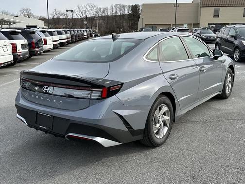 2026 Hyundai SONATA SE