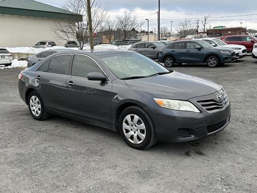 2010 Toyota Camry LE