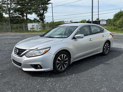 Brilliant Silver 2016 Nissan Altima 2.5 SV