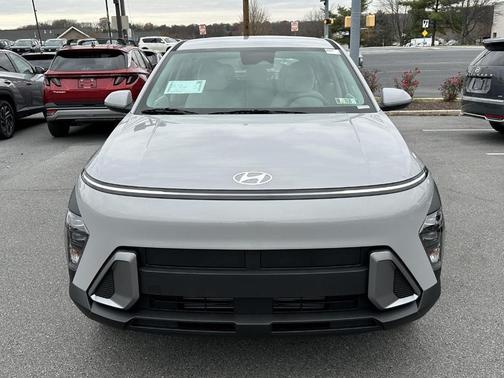 2026 Hyundai KONA SE