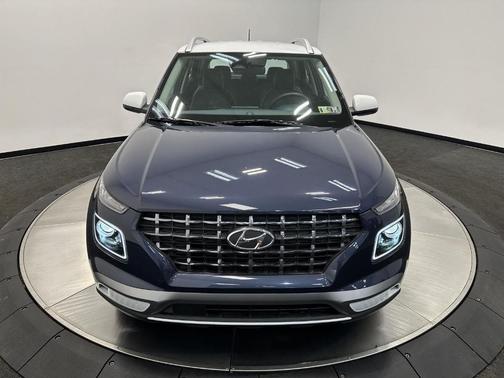 2023 Hyundai VENUE Limited