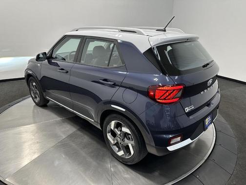 2023 Hyundai VENUE Limited