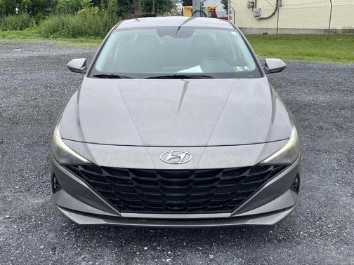 2021 Hyundai ELANTRA SE