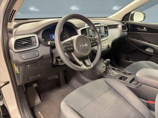 Sparkling Silver 2018 Kia Sorento L