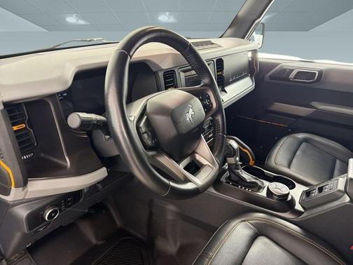 Gray 2023 Ford Bronco Badlands