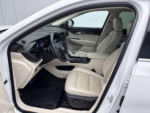 2022 Buick Envision AWD Essence