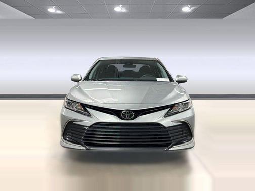 Celestial Silver Metallic 2022 Toyota Camry LE