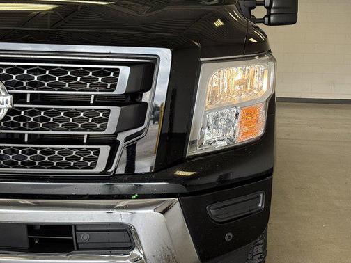 2021 Nissan Titan XD SV