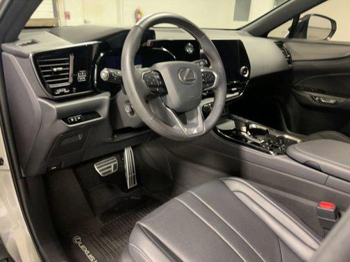 2022 Lexus NX 350 F SPORT Handling