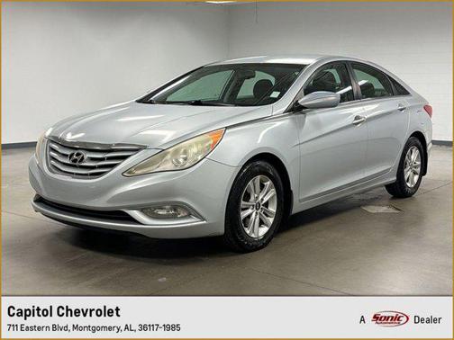 Radiant Silver Metallic 2013 Hyundai SONATA GLS