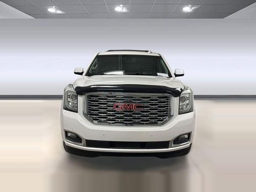 White Frost Tricoat 2020 GMC Yukon Denali