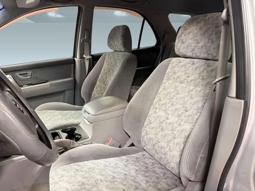 Silver 2006 Kia Sorento LX