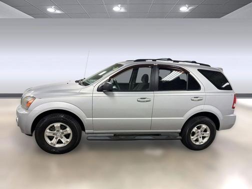 Silver 2006 Kia Sorento LX