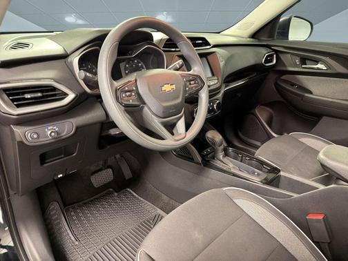 Mosaic Black Metallic 2023 Chevrolet Trailblazer LS