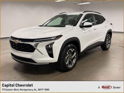 Summit White 2025 Chevrolet Trax LT