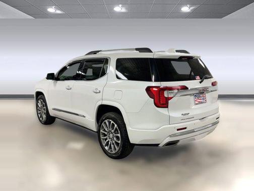 2022 GMC Acadia Denali