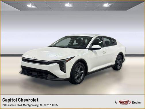 Snow White Pearl 2025 Kia K4 LXS