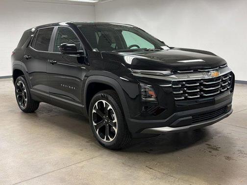 Mosaic Black Metallic 2026 Chevrolet Equinox 1LT