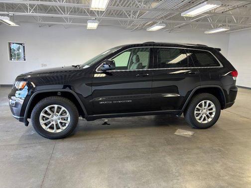 2021 Jeep Grand Cherokee Laredo