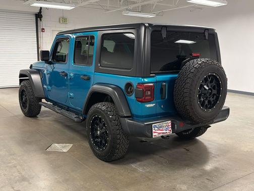 Bikini Pearlcoat 2020 Jeep Wrangler Unlimited Sport