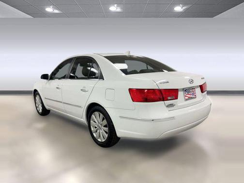 2010 Hyundai SONATA Limited