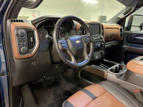 2022 Chevrolet Silverado 2500 High Country