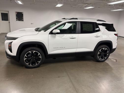 Summit White 2026 Chevrolet Equinox 1LT