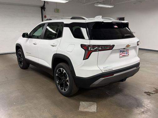Summit White 2026 Chevrolet Equinox 1LT