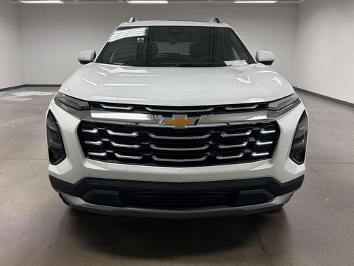 Summit White 2026 Chevrolet Equinox 1LT