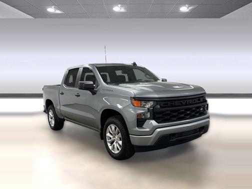 Sterling Gray Metallic 2025 Chevrolet Silverado 1500 Custom