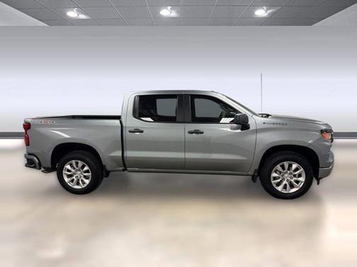 Sterling Gray Metallic 2025 Chevrolet Silverado 1500 Custom