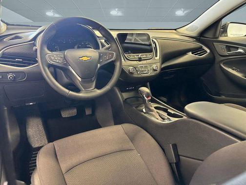 2024 Chevrolet Malibu FWD RS